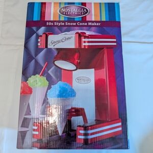 NEW! Nostalgia Electric | 50s Style Snow Cone Maker